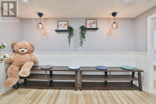 2334 Prospect Street, Burlington, ON - Indoor Photo Showing Other Room