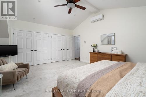 2184 Guthrie Lane, Mississauga, ON - Indoor Photo Showing Bedroom