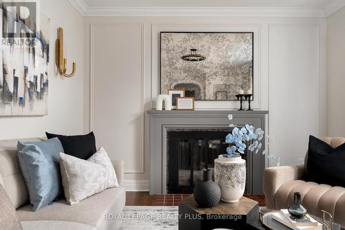 2184 Guthrie Lane, Mississauga, ON - Indoor Photo Showing Living Room With Fireplace