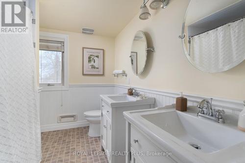 2184 Guthrie Lane, Mississauga, ON - Indoor Photo Showing Bathroom