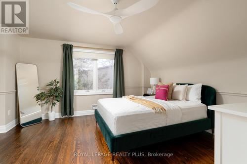 2184 Guthrie Lane, Mississauga, ON - Indoor Photo Showing Bedroom