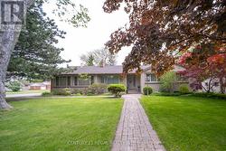BSMT - 1361 LOCHLIN TRAIL Mississauga, ON L5G 3V4