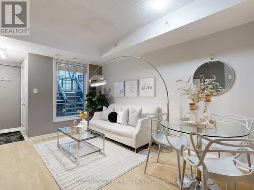 516 - 3 Everson Drive, Toronto, ON - Indoor