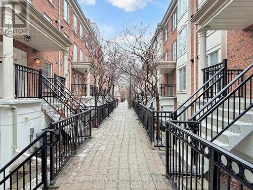 516 - 3 Everson Drive, Toronto, ON - Outdoor With Exterior