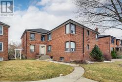 3 - 7 WARWICK AVENUE  Toronto, ON M6C 1T5