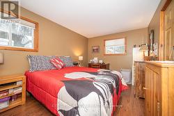 Primary bedroom - 