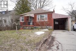 59 HIGHVIEW AVENUE  Toronto, ON M1N 2H4