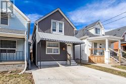 109 GROSVENOR AVENUE N  Hamilton, ON L8L 7S5