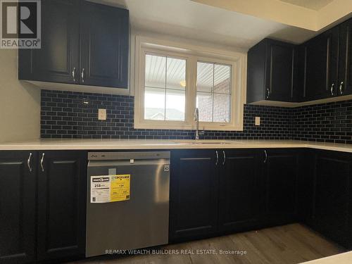 1260 Wintergreen Place, Milton, ON - Indoor Photo Showing Kitchen
