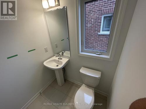 1260 Wintergreen Place, Milton, ON - Indoor Photo Showing Bathroom