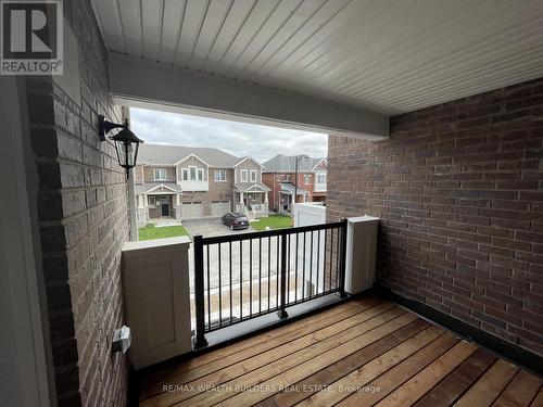 1260 Wintergreen Place, Milton, ON - Outdoor With Exterior