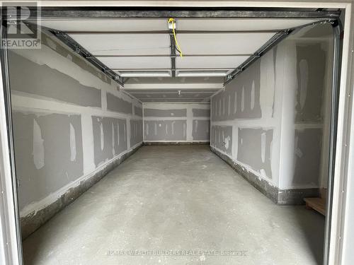 1260 Wintergreen Place, Milton, ON - Indoor Photo Showing Garage