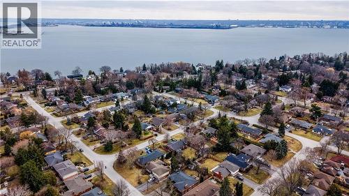 Close Proximity of Lake and Downtown - 655 Ellengale Road, Burlington, ON - Outdoor With Body Of Water With View