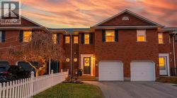 28 SWAYZE Court  Smithville, ON L0R 2A0