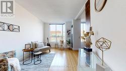 806 - 284 BLOOR STREET Toronto, ON M5S 3B8