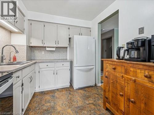 51 Paulander Drive Unit# 31, Kitchener, ON - Indoor Photo Showing Kitchen