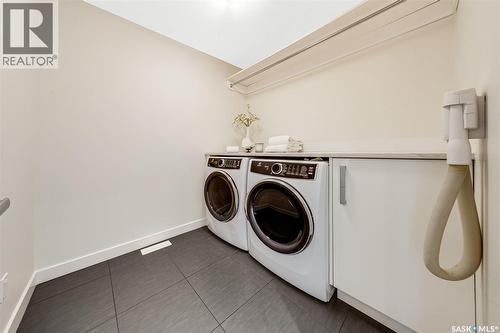 331 Atton Crescent, Saskatoon, SK - Indoor Photo Showing Laundry Room