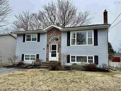 10 Trundle Crescent  Middle Sackville, NS B4E 2X2