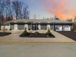 51 Cresthaven Court Bridgewater, NS B4V 3Z3