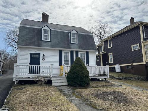 71 Main Street  Liverpool, NS B0T 1K0