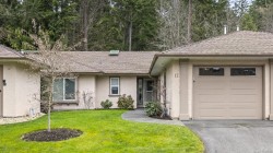 12-810 Chestnut St Qualicum Beach, BC V9K 2M6