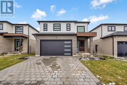 10 MCNEIL STREET  Strathroy-Caradoc (Mount Brydges), ON N0L 1W0
