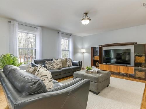 44 Tattenham Crescent, Hammonds Plains, NS 