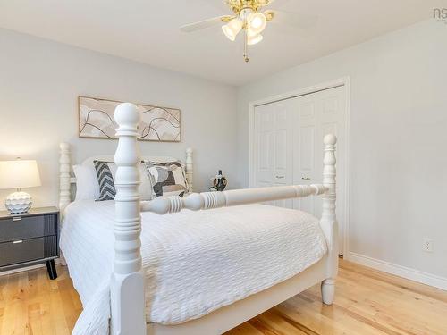 44 Tattenham Crescent, Hammonds Plains, NS 