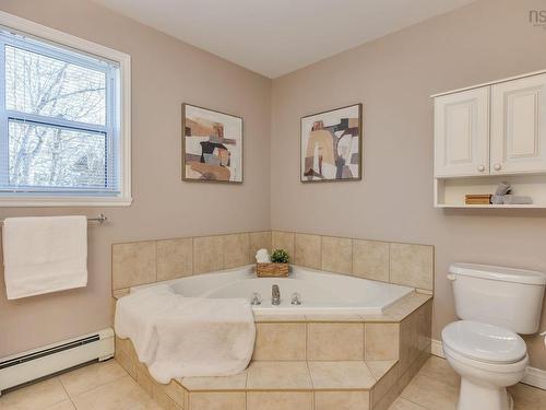 44 Tattenham Crescent, Hammonds Plains, NS 