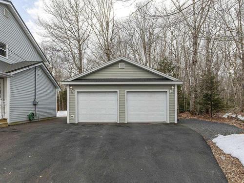 44 Tattenham Crescent, Hammonds Plains, NS 