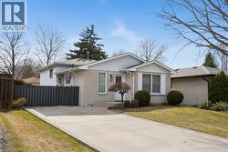 24 GRENOBLE Road  Hamilton, ON L9C 6K6