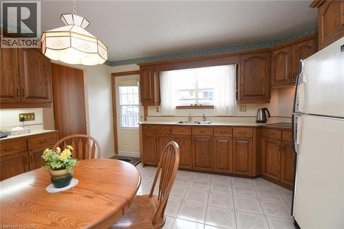 24 Grenoble Road, Hamilton, ON - Indoor