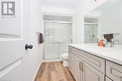 8 King Street, Fort Erie (Lakeshore), ON - Indoor Photo Showing Bathroom