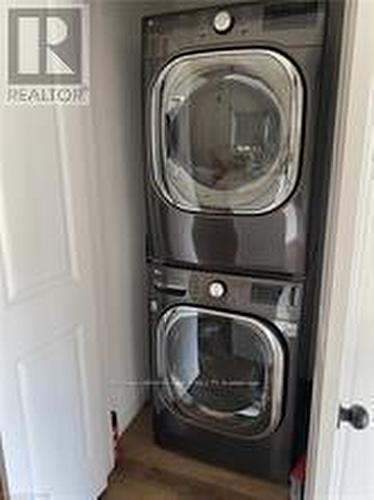 8 King Street, Fort Erie (Lakeshore), ON - Indoor Photo Showing Laundry Room