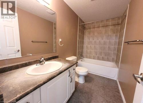 216 Featherstone Crescent, Kitchener, ON - Indoor Photo Showing Bathroom