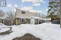 243 COVENTRY COURT  Oshawa, ON L1G 6H4