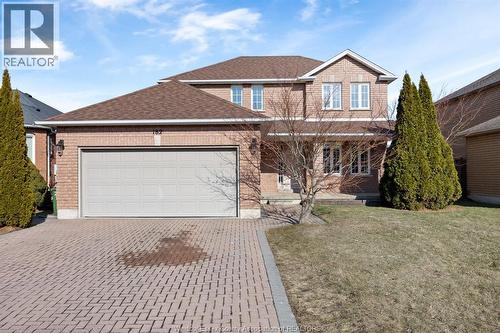 182 EVELEIGH  Windsor, ON N9E 4M3