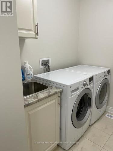 14 Boundary Creek Path, Brampton, ON - Indoor Photo Showing Laundry Room