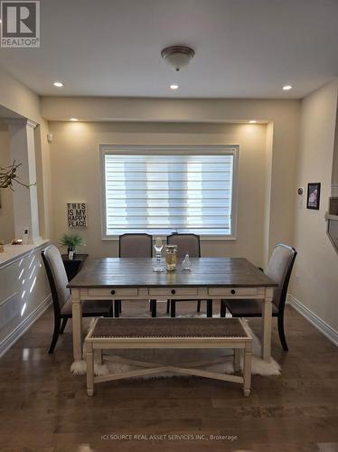 14 Boundary Creek Path, Brampton, ON - Indoor Photo Showing Dining Room