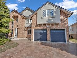 6 MARIE Crescent Leamington, ON N8H 5J2