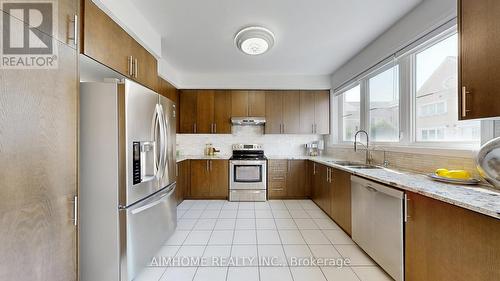 23 Victor Herbert Way, Markham, ON - Indoor Photo Showing Kitchen With Double Sink With Upgraded Kitchen