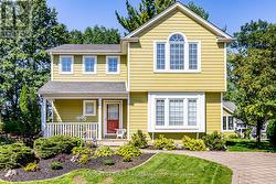 12 HARBOUR PARK COURT  Lambton Shores (Grand Bend), ON M0M 1T0