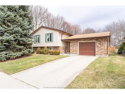 167 Merritt Avenue  Chatham, ON N7M 5T8