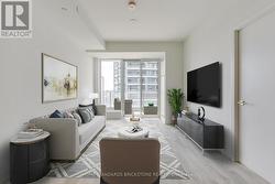 N2406 - 7 GOLDEN LION HEIGHTS  Toronto, ON M2M 0C1