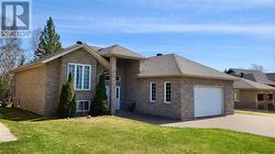 7 Herman Mayer Drive  Lively, ON P3Y 1H6