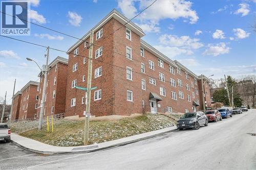 21 MOUNTWOOD Avenue Unit# 6  Hamilton, ON L8N 2G8