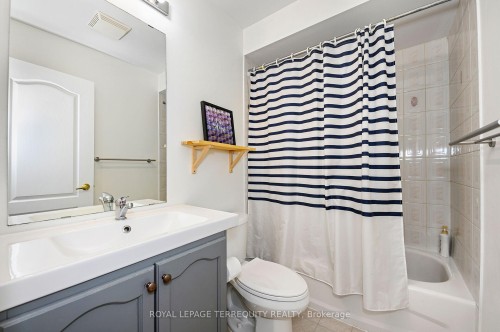 82 Timberwolf Crescent, Vaughan, ON - Indoor Photo Showing Bathroom