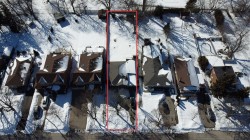 16 Muir Drive  Toronto, ON M1M 3B4