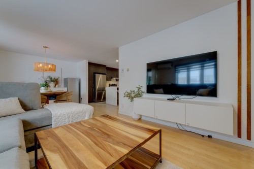 Salon - 107 Rue Louise-Bernard, Beloeil, QC - Indoor Photo Showing Living Room