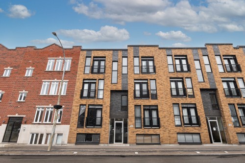 Exterior - 201-7965 Rue St-Hubert, Montréal (Villeray/Saint-Michel/Parc-Extension), QC - Outdoor With Facade